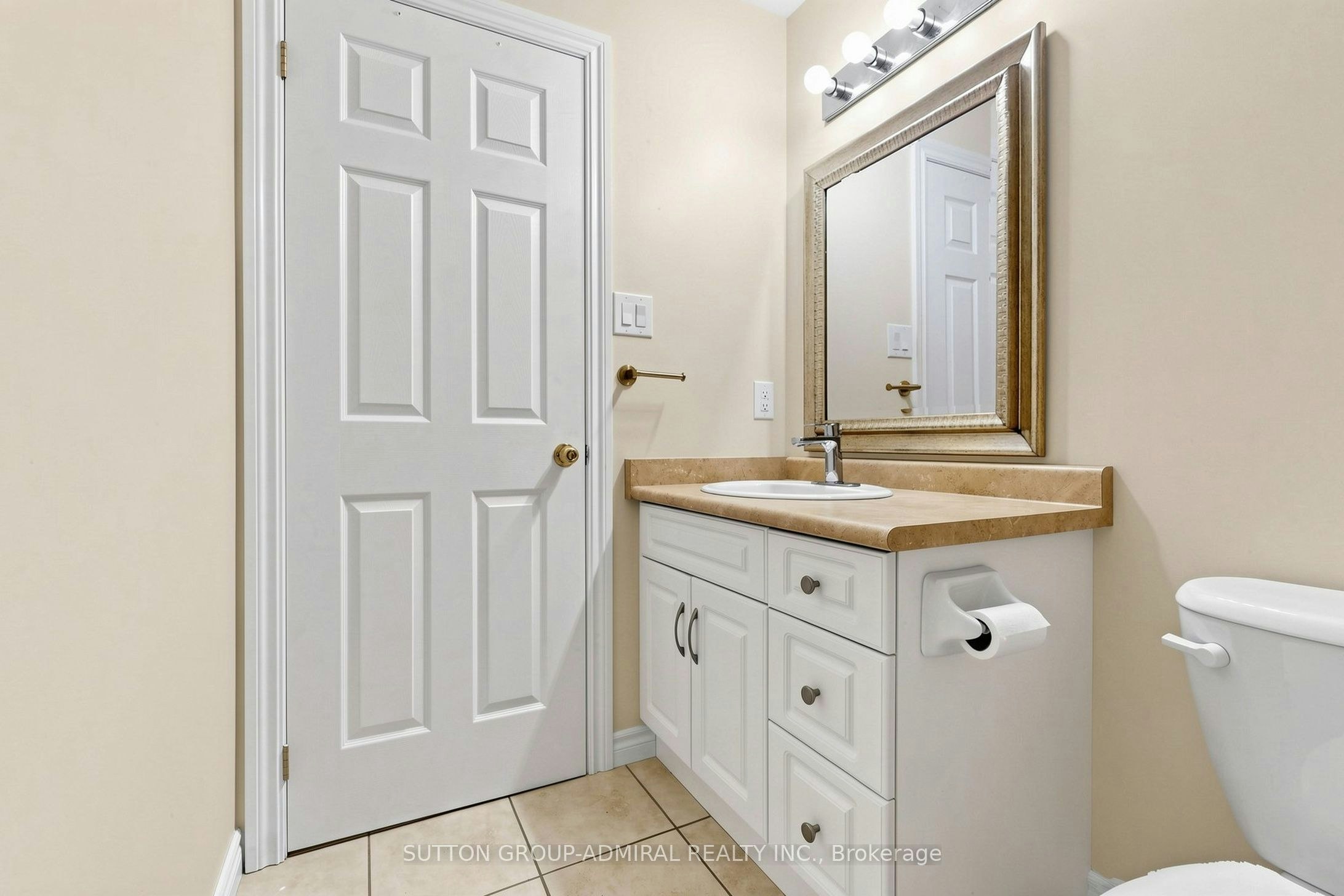 BSMT-203 John Street, Bradford West Gwillimbury, ON, L3Z 1J9 - 17