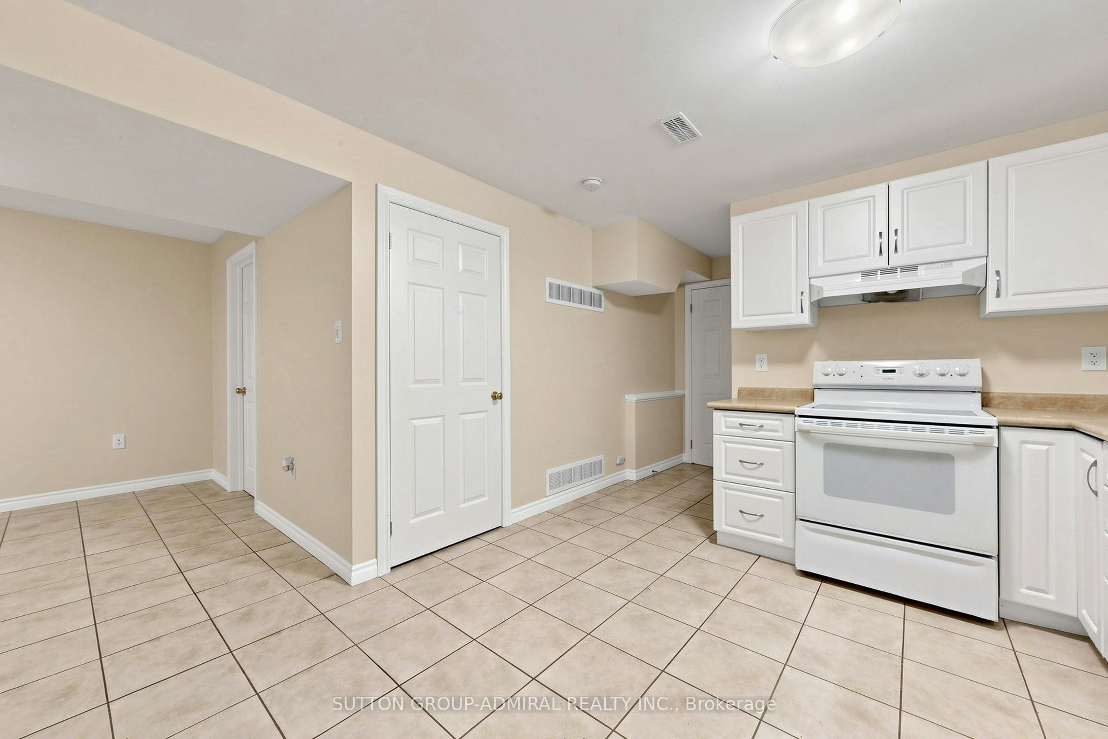 BSMT-203 John Street, Bradford West Gwillimbury, ON, L3Z 1J9 - 6