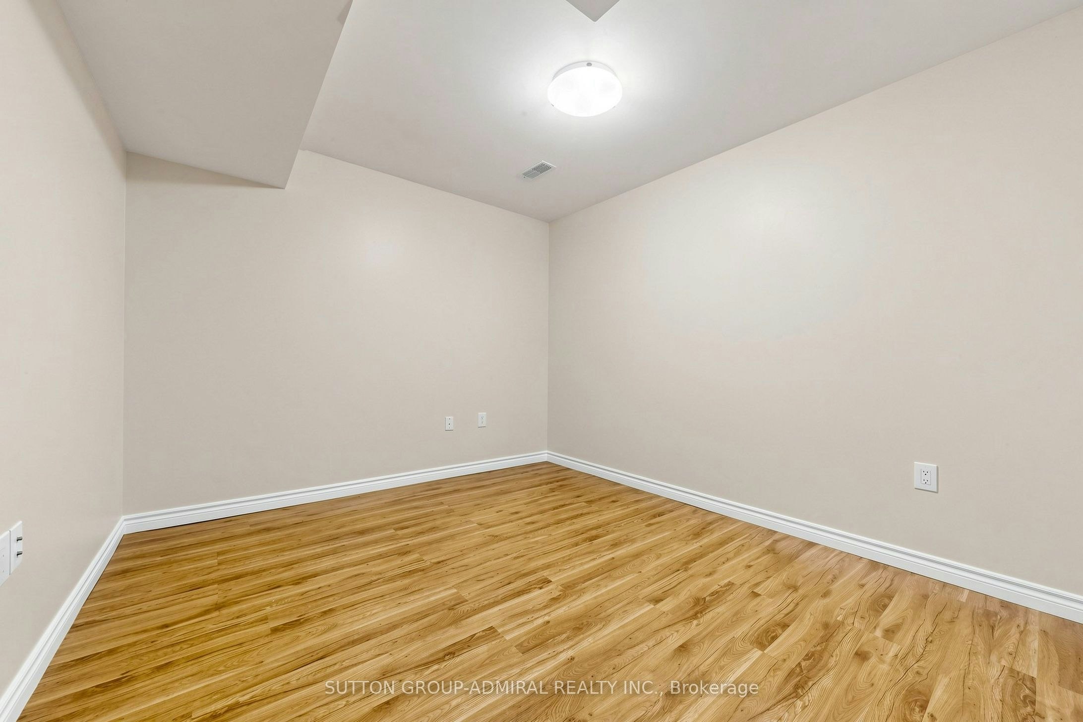 BSMT-203 John Street, Bradford West Gwillimbury, ON, L3Z 1J9 - 12