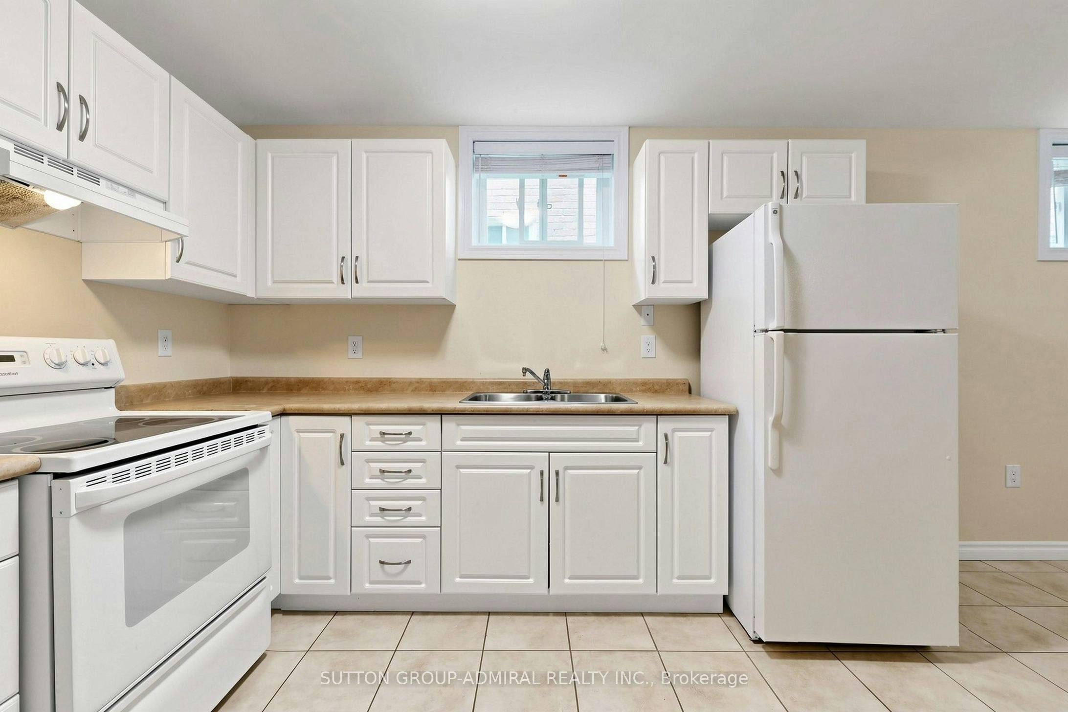 BSMT-203 John Street, Bradford West Gwillimbury, ON, L3Z 1J9 - 5