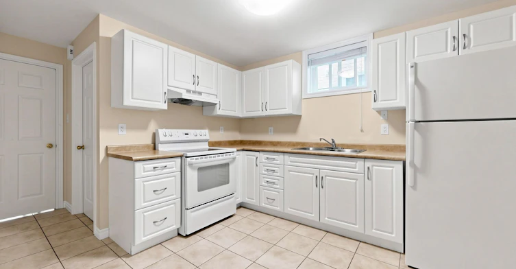 BSMT-203 John Street, Bradford West Gwillimbury, ON, L3Z 1J9 - 3