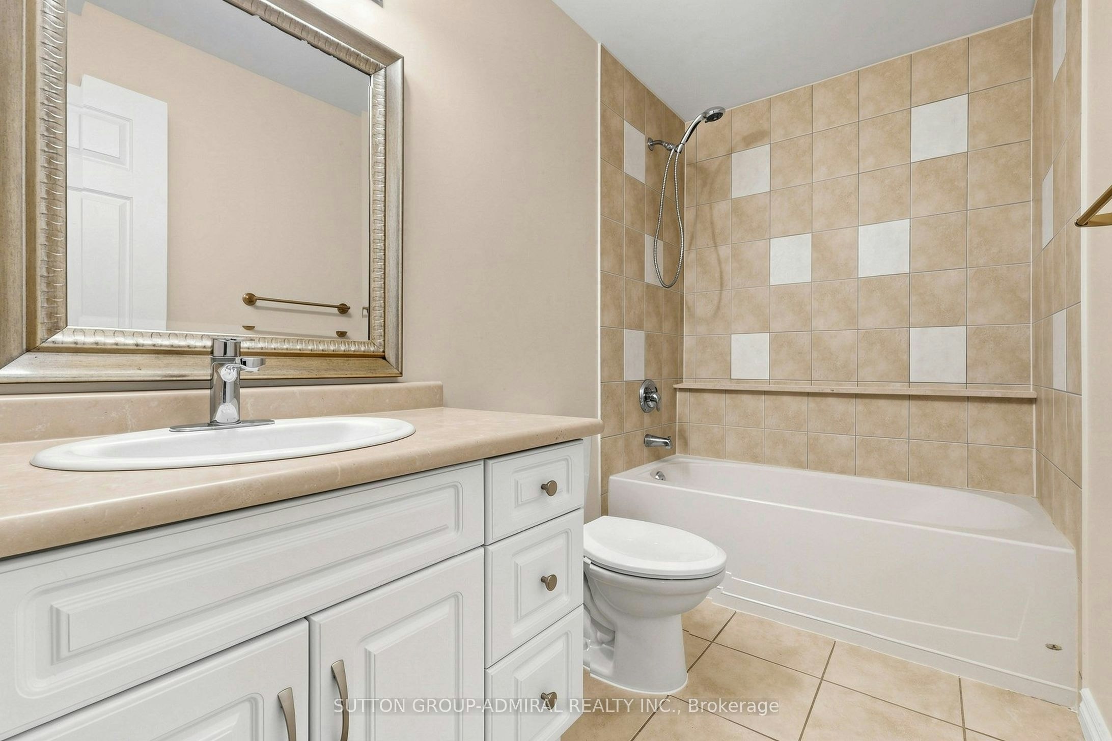 BSMT-203 John Street, Bradford West Gwillimbury, ON, L3Z 1J9 - 16