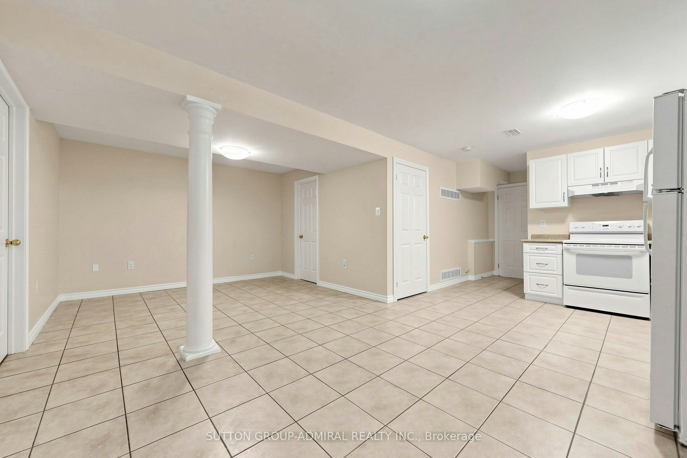 BSMT-203 John Street, Bradford West Gwillimbury, ON, L3Z 1J9 - 9