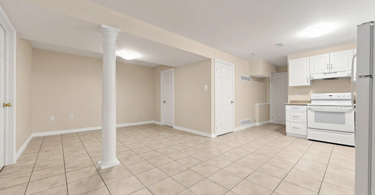 BSMT-203 John Street, Bradford West Gwillimbury, ON, L3Z 1J9 - 9