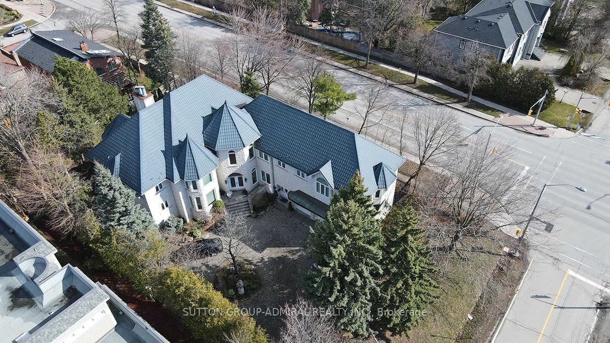 206 Arnold Avenue, Vaughan, ON, L4J 1B9