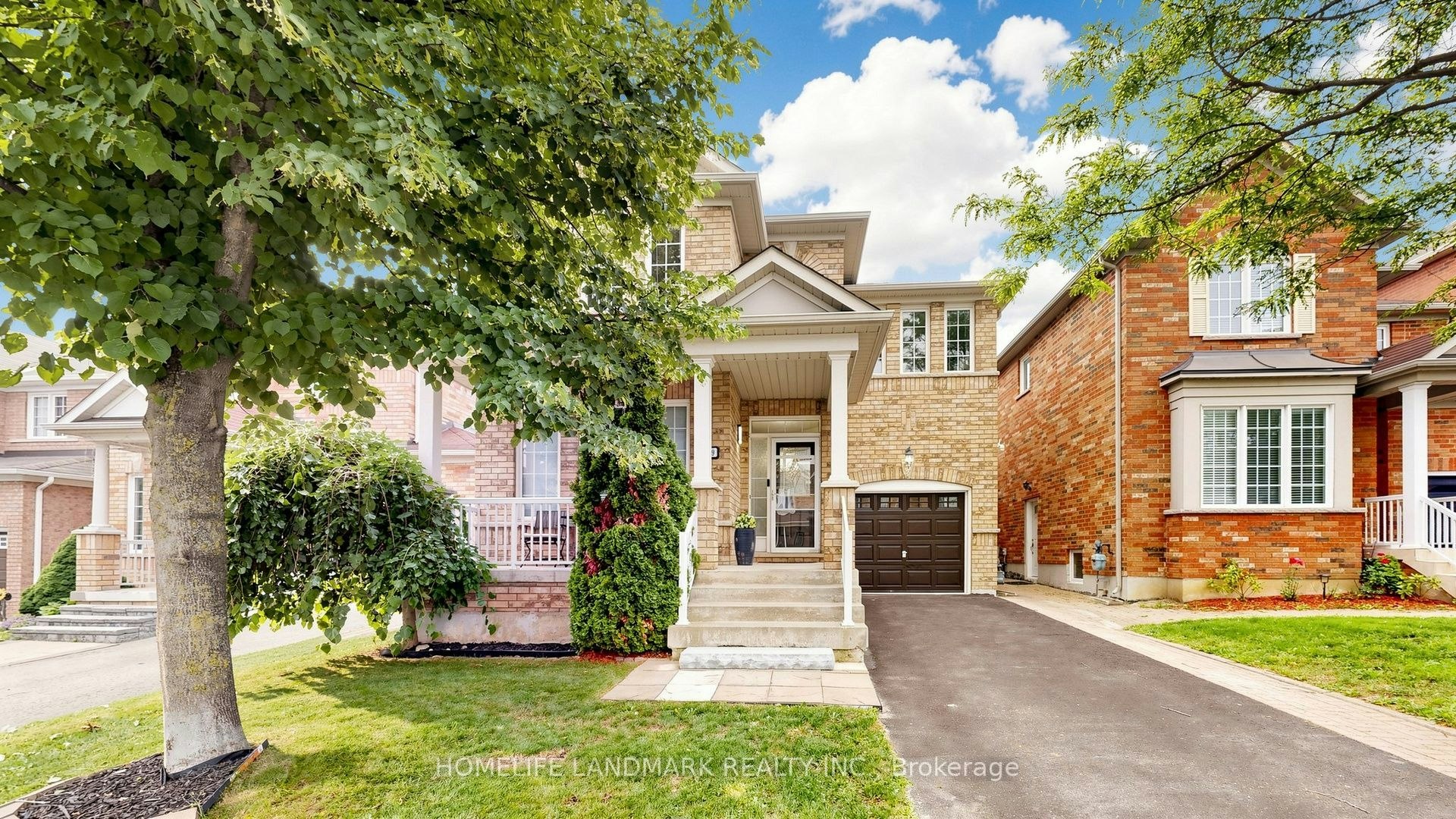 129 Beare Trail, Newmarket, ON, L3X 3B6