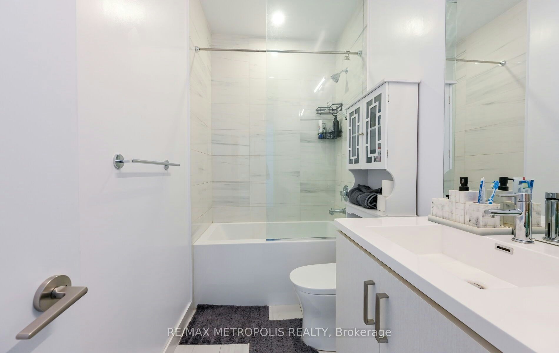 1601-60 Honeycrisp Crescent, Vaughan, ON, L4K 0N5 - 29