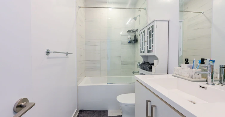 1601-60 Honeycrisp Crescent, Vaughan, ON, L4K 0N5 - 29