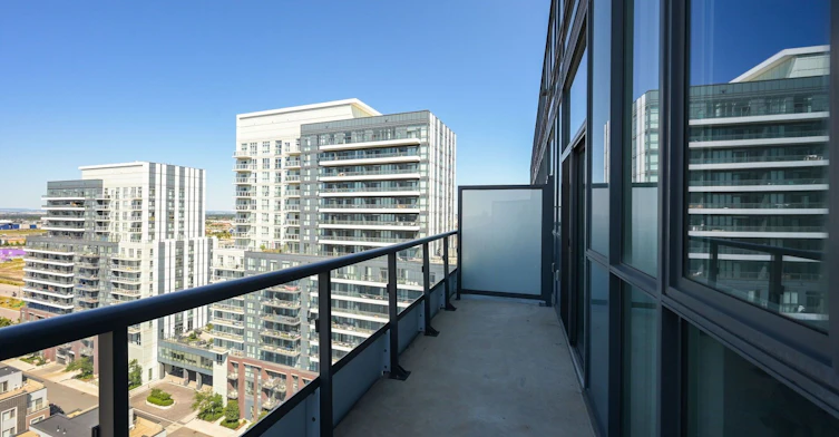 1601-60 Honeycrisp Crescent, Vaughan, ON, L4K 0N5 - 35