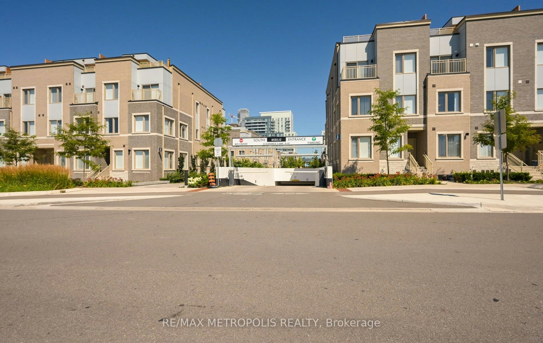 1601-60 Honeycrisp Crescent, Vaughan, ON, L4K 0N5 - 49