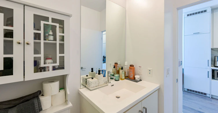 1601-60 Honeycrisp Crescent, Vaughan, ON, L4K 0N5 - 31
