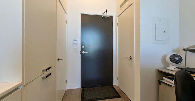 1601-60 Honeycrisp Crescent, Vaughan, ON, L4K 0N5 - 13