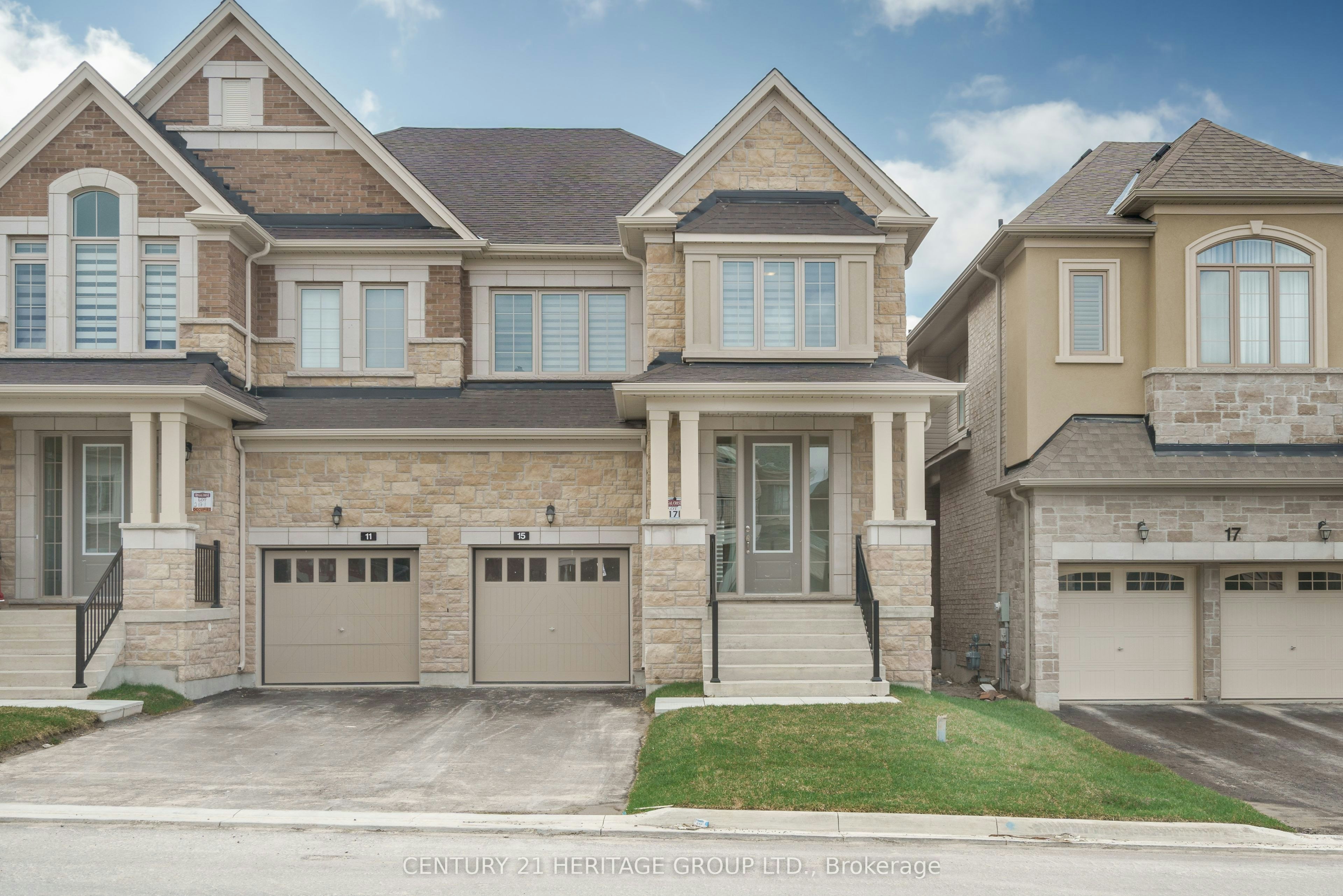 15 Kentledge Avenue, East Gwillimbury, ON, L9N 0W3