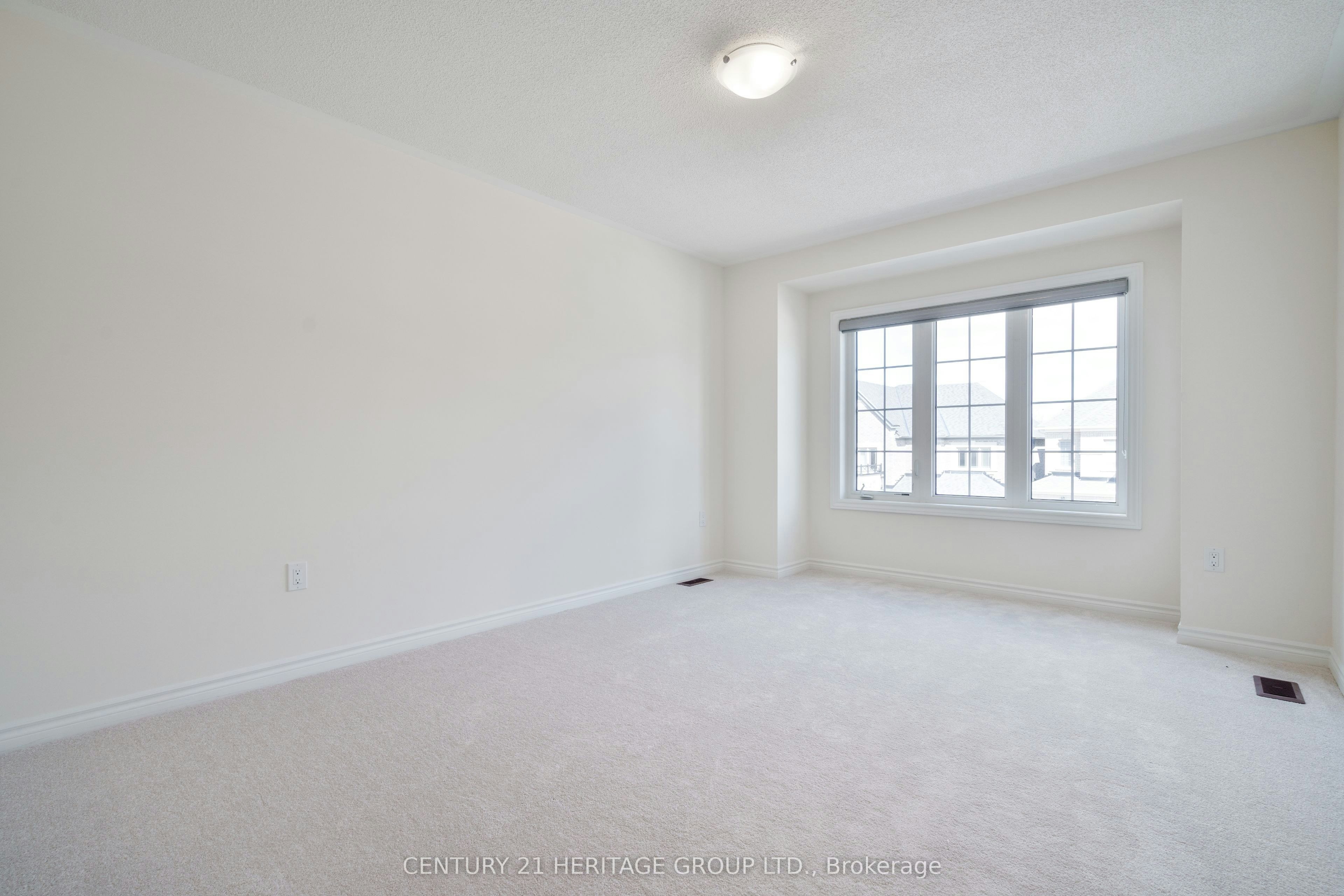 15 Kentledge Avenue, East Gwillimbury, ON, L9N 0W3 - 14