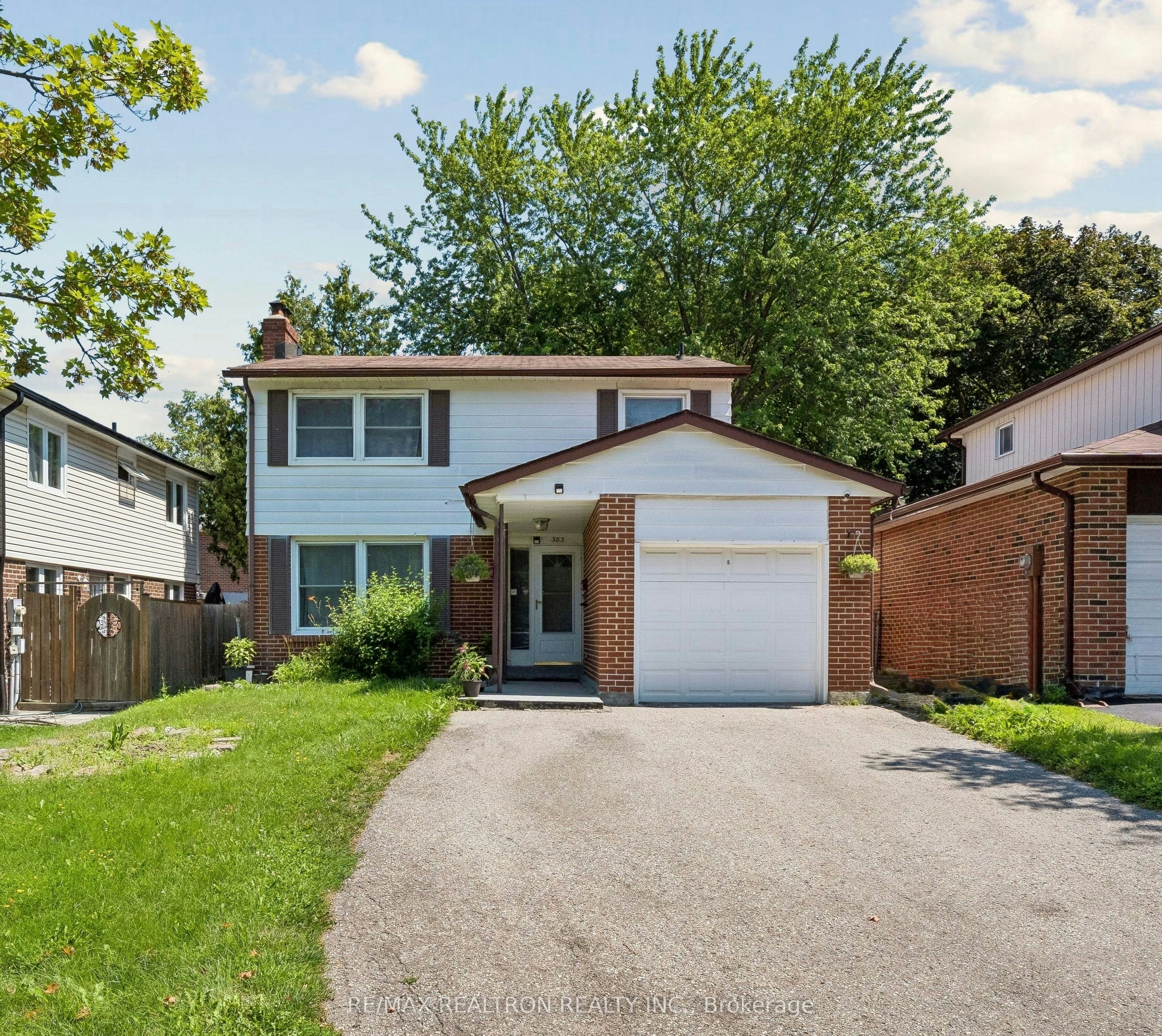 383 Sandford Street, Newmarket, ON, L3Y 4S5