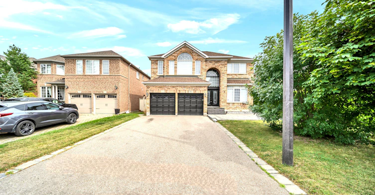 161 Julia Valentia Avenue, Vaughan, ON, L4H 1Z1