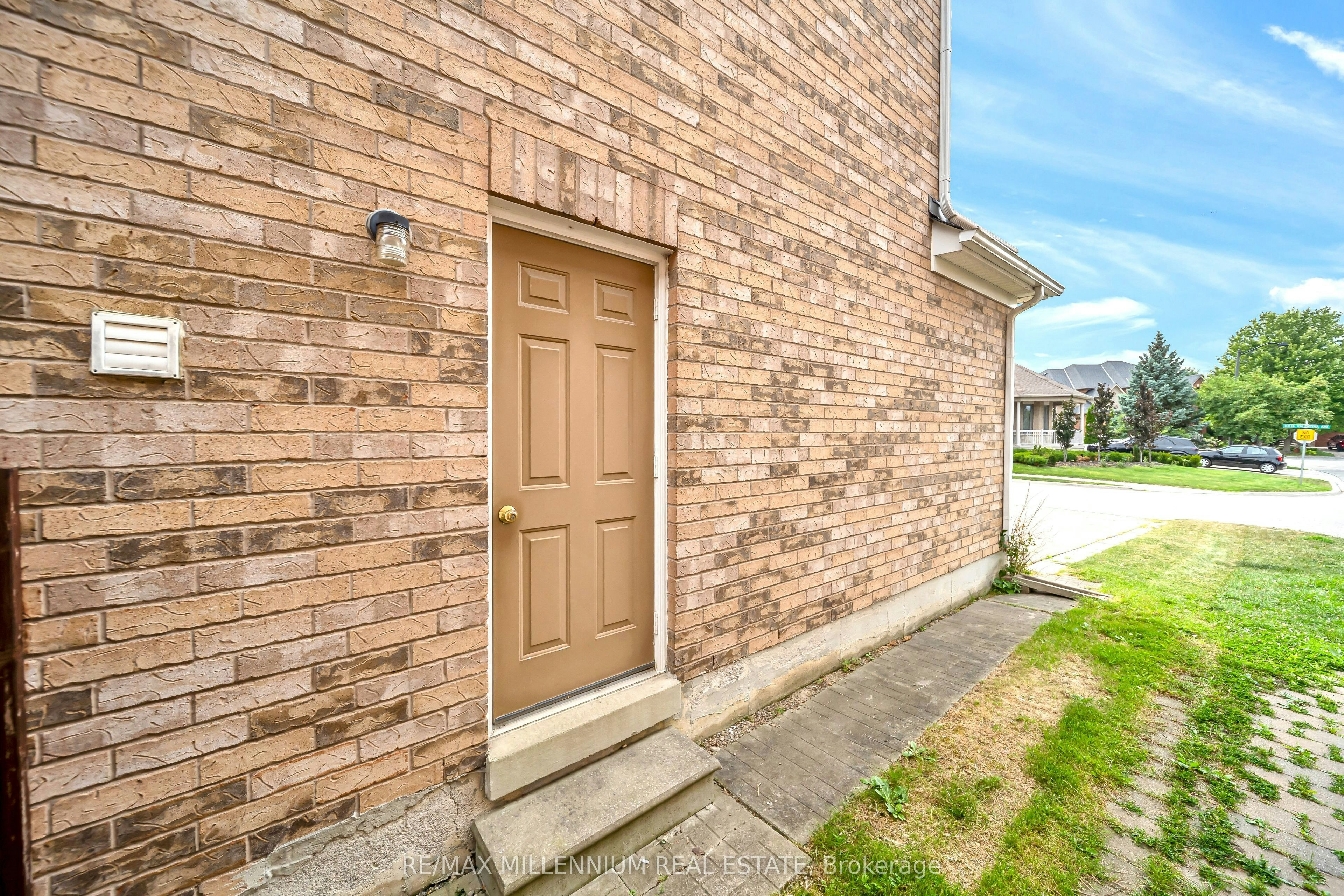 161 Julia Valentia Avenue, Vaughan, ON, L4H 1Z1 - 48