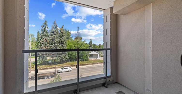 328-2075 King Road, King, ON, L7B 0R6 - 13