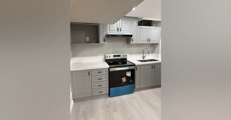 Bsmt-327 Mantle Avenue, Whitchurch-Stouffville, ON, L4A 0R9 - 5