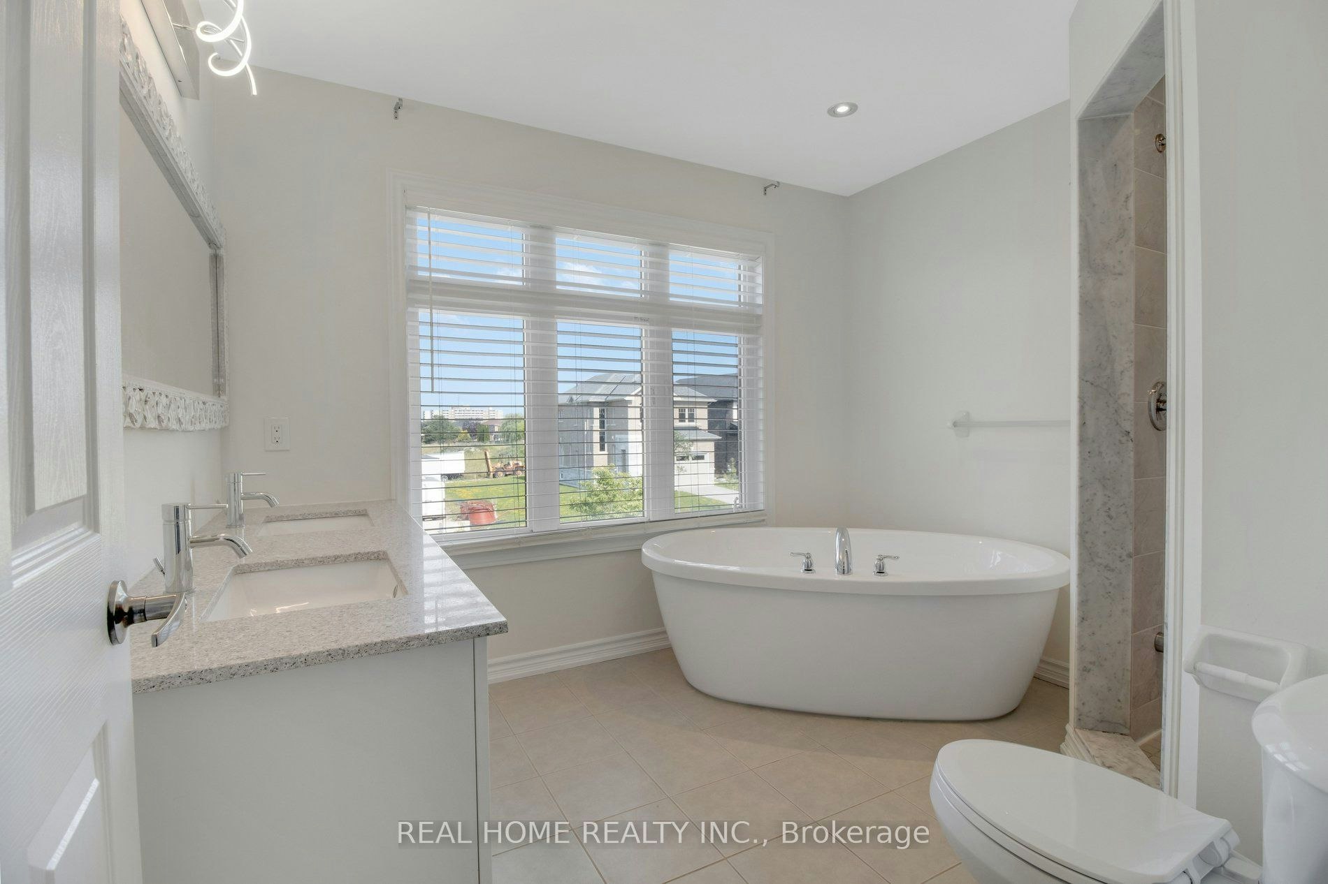 490 Rita's Avenue, Newmarket, ON, L3X 2M8 - 33