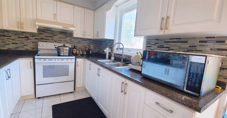 63 Cairns Drive, Markham, ON, L3P 6J3 - 4