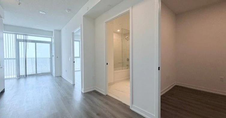 4607-225 Commerce Street, Vaughan, ON, L4K 0R1 - 3