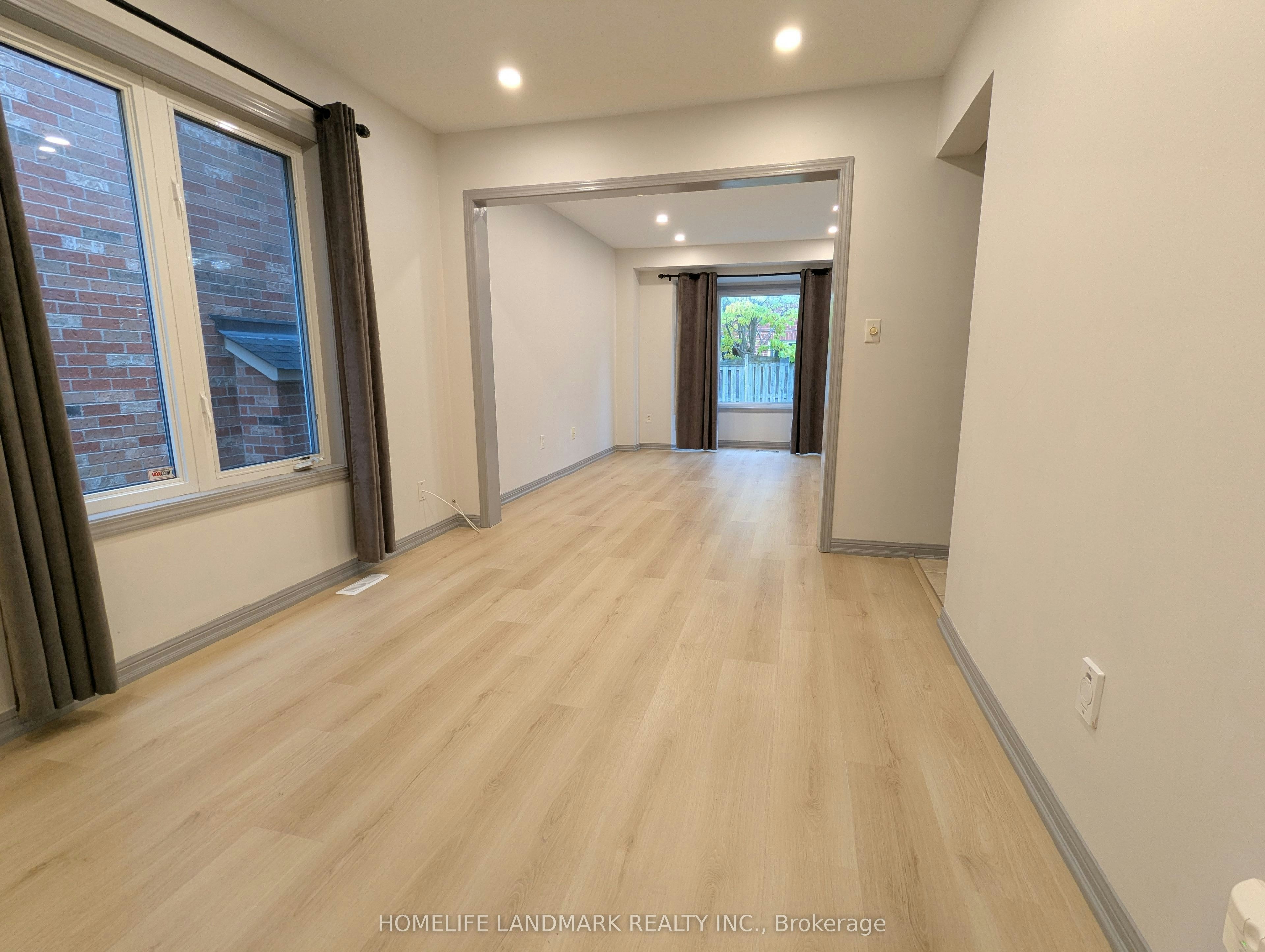 27 Walter Sangster Road, Whitchurch-Stouffville, ON, L4A 0J5 - 4