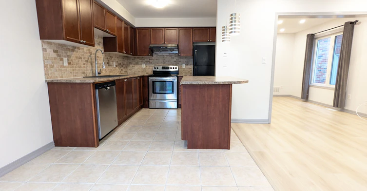 27 Walter Sangster Road, Whitchurch-Stouffville, ON, L4A 0J5 - 7