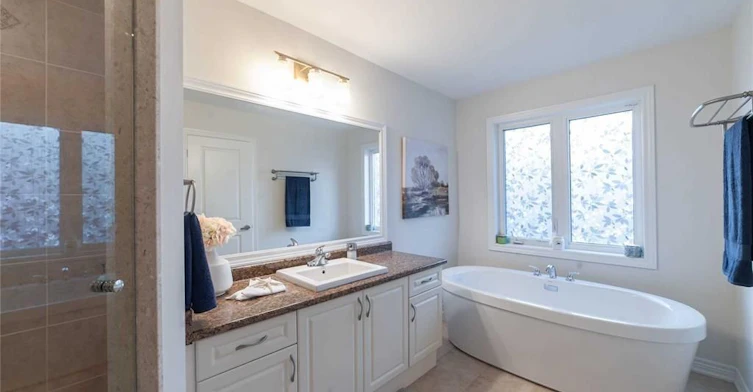 58 Mondial Crescent, East Gwillimbury, ON, L9N 0S2 - 11