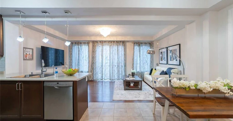 58 Mondial Crescent, East Gwillimbury, ON, L9N 0S2 - 6