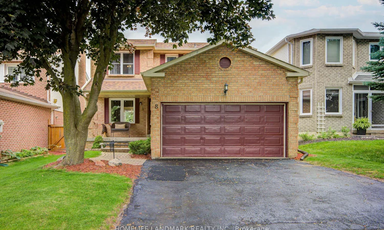 8 Closs Square