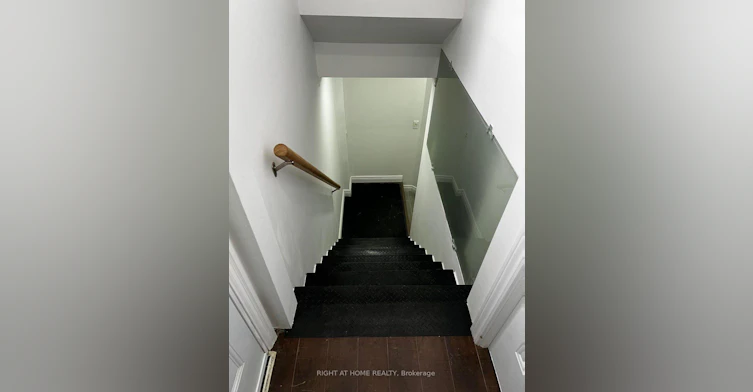24 Jondan ( Basemnet) Crescent, Markham, ON, L3T 3Z5 - 3