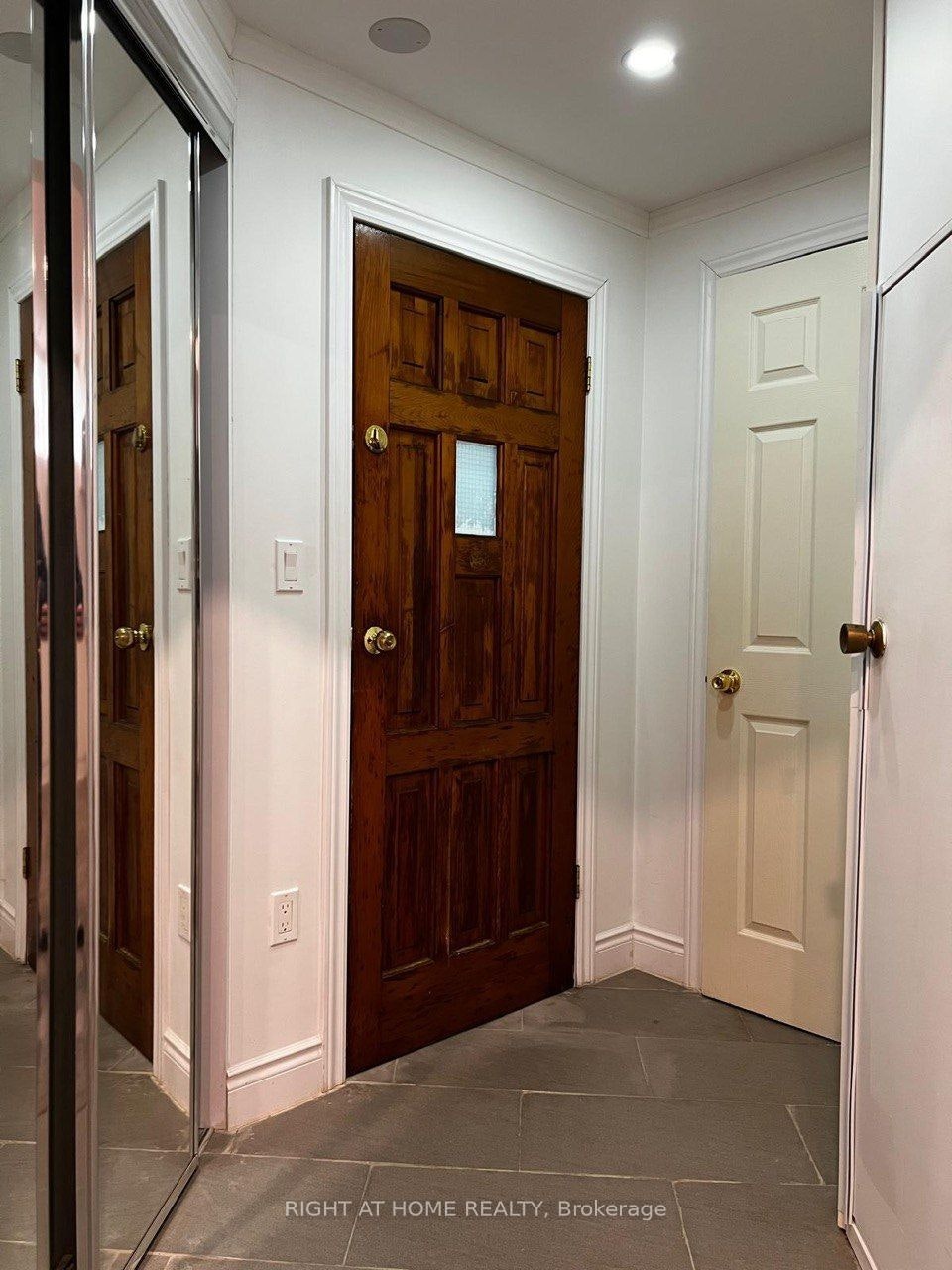 24 Jondan ( Basemnet) Crescent, Markham, ON, L3T 3Z5 - 4