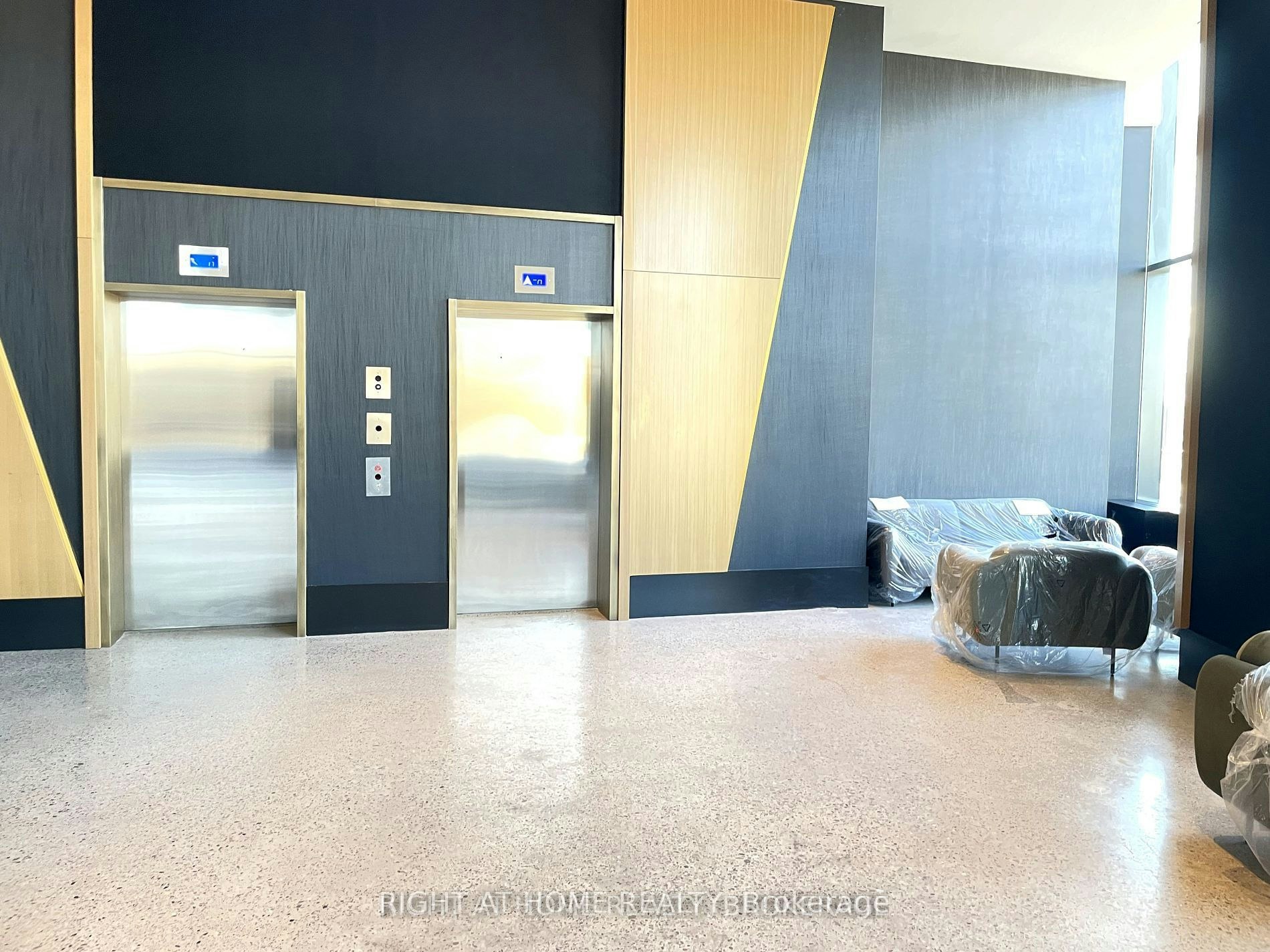 2402-2920 Highway 7 Road, Vaughan, ON, L4K 0P4 - 6