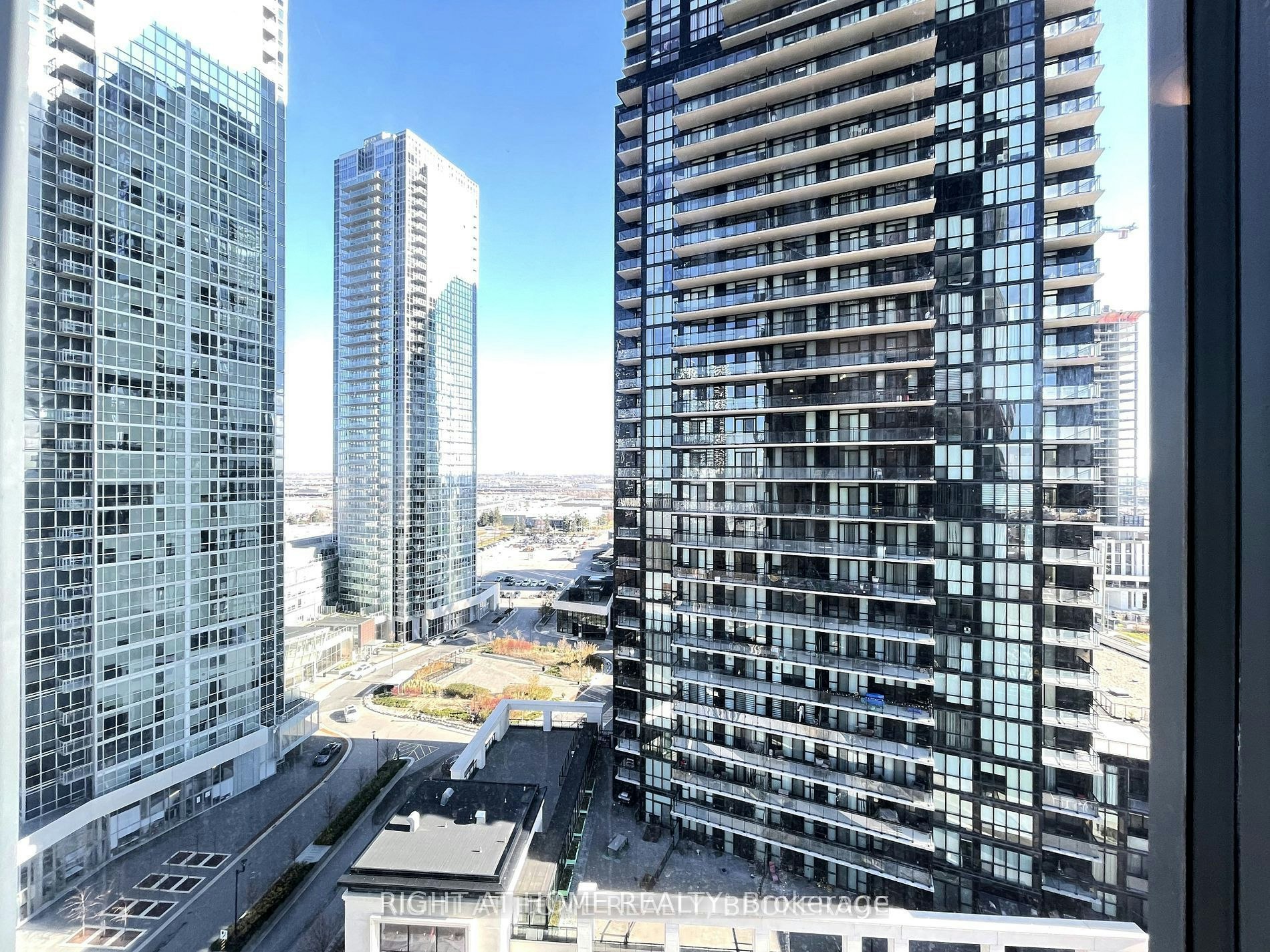 2402-2920 Highway 7 Road, Vaughan, ON, L4K 0P4 - 9