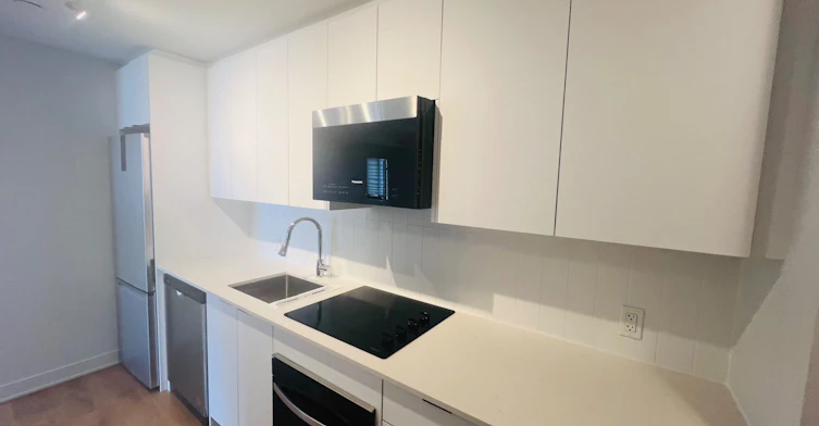 2402-2920 Highway 7 Road, Vaughan, ON, L4K 0P4 - 12