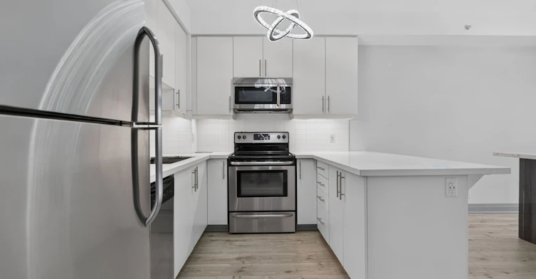 909-24 Woodstream Boulevard, Vaughan, ON, L4L 8C4 - 5