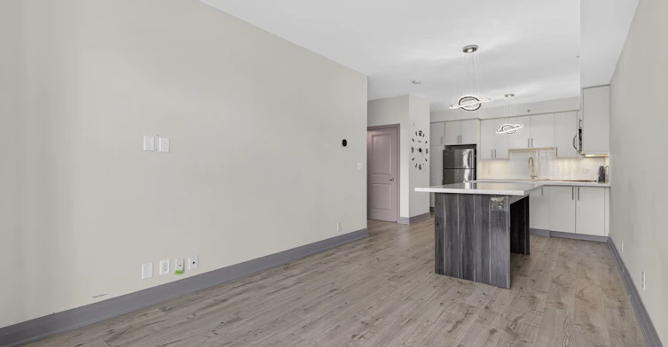 909-24 Woodstream Boulevard, Vaughan, ON, L4L 8C4 - 10