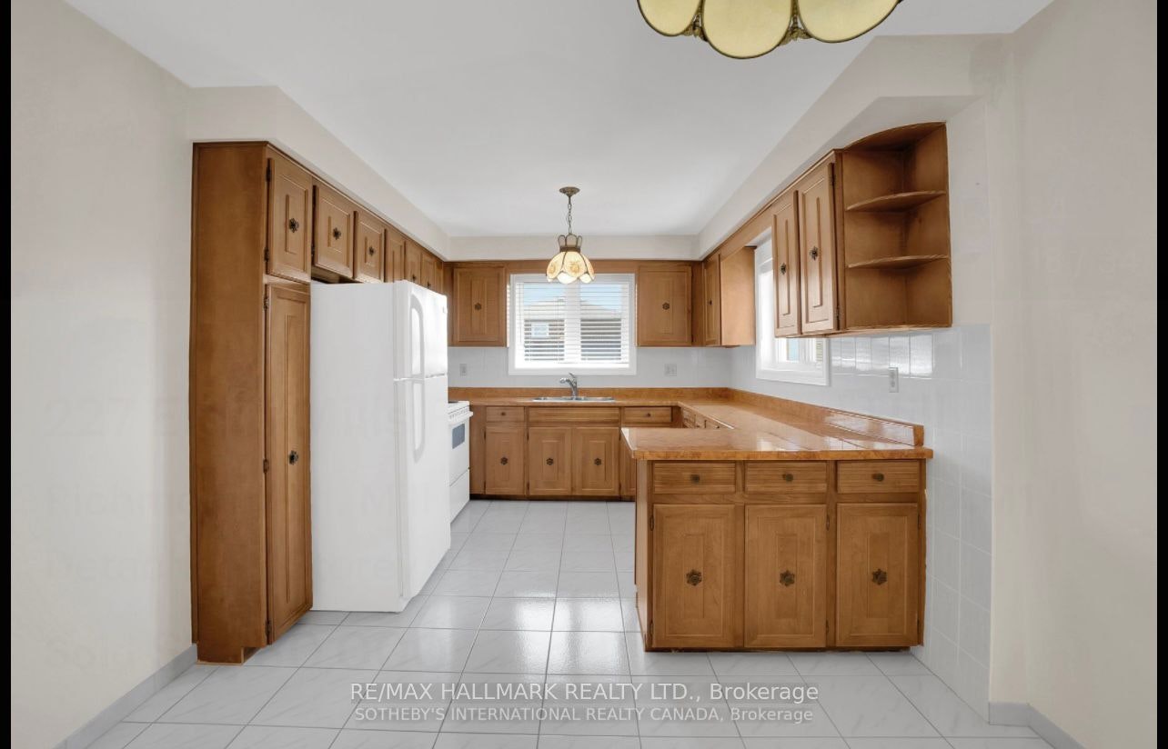 227 Elgin Mills(main Floor) Road W, Richmond Hill, ON, L4C 4M1 - 16