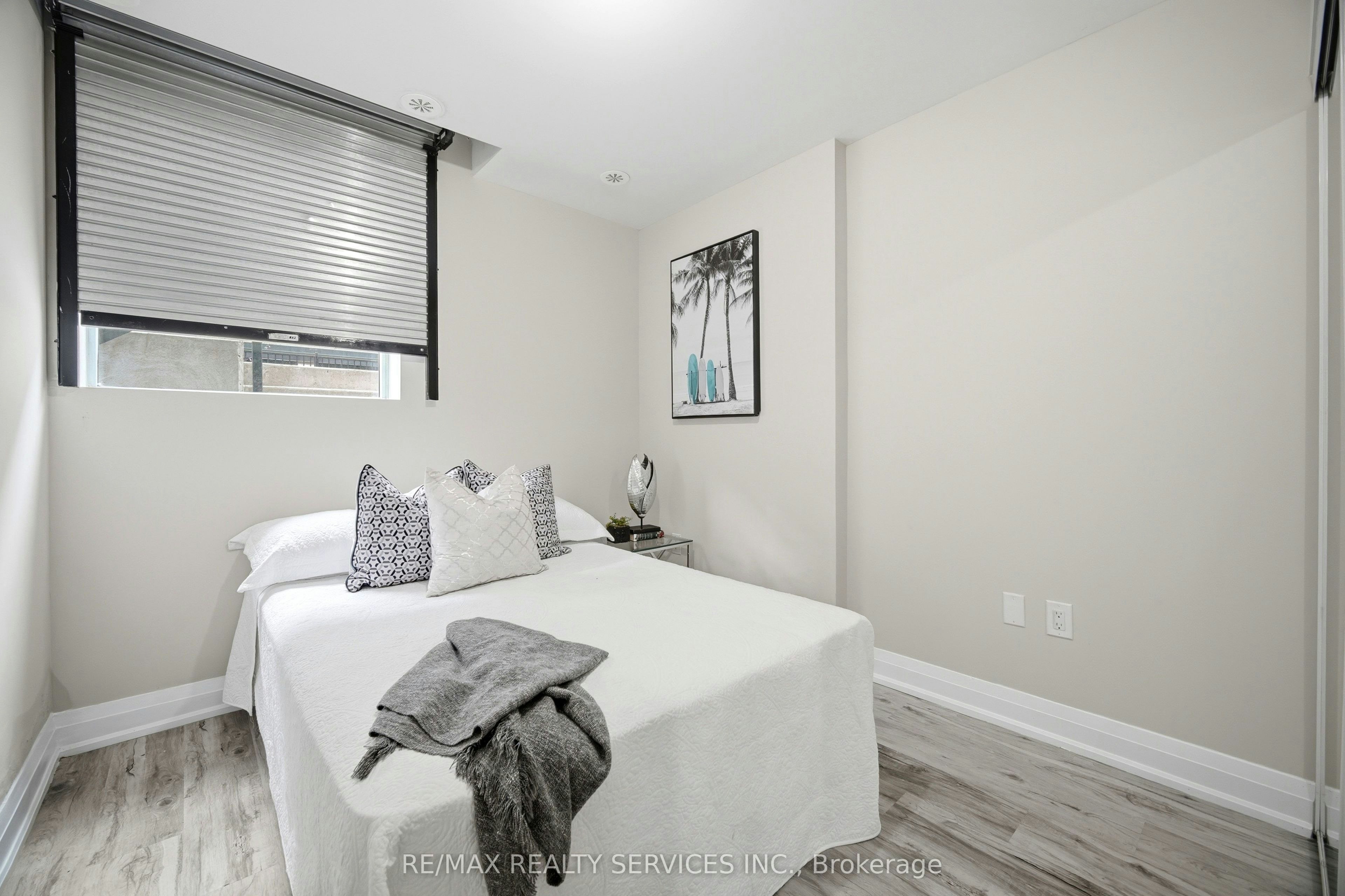 302-26 Coles Avenue, Vaughan, ON, L4L 0J1 - 36