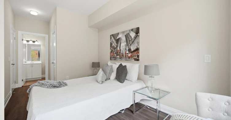 302-26 Coles Avenue, Vaughan, ON, L4L 0J1 - 27