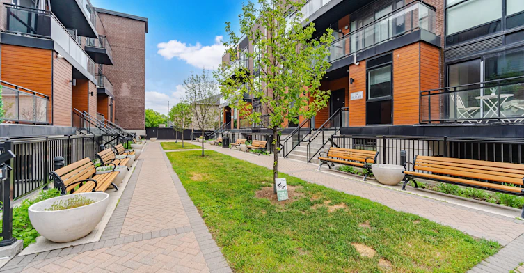 302-26 Coles Avenue, Vaughan, ON, L4L 0J1 - 40