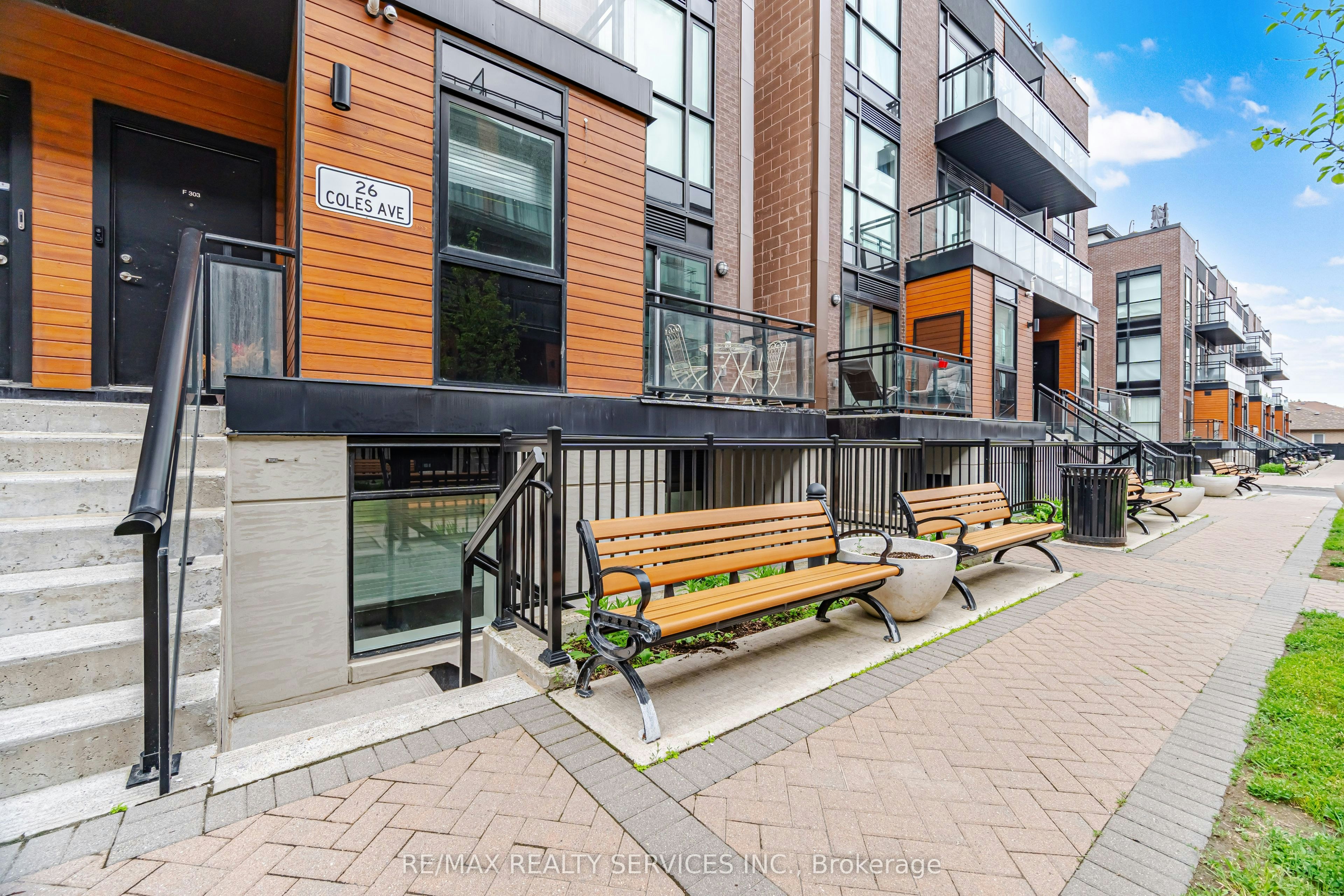 302-26 Coles Avenue, Vaughan, ON, L4L 0J1 - 3
