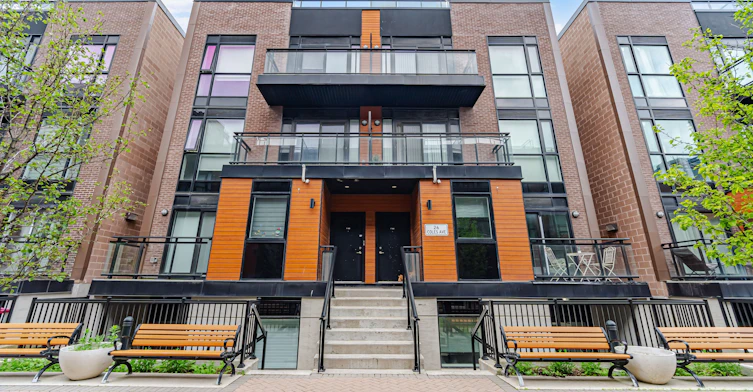 302-26 Coles Avenue, Vaughan, ON, L4L 0J1