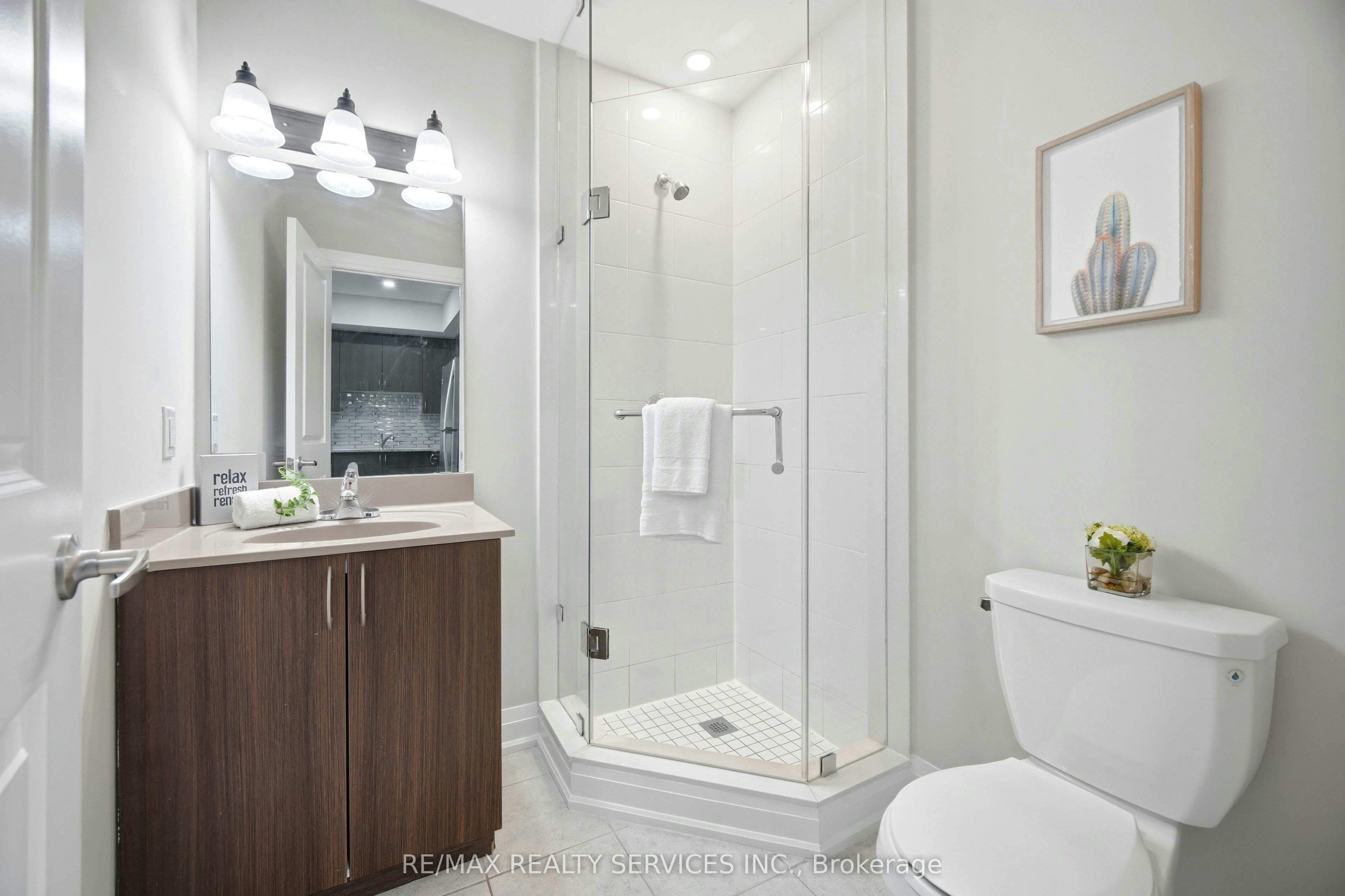302-26 Coles Avenue, Vaughan, ON, L4L 0J1 - 21