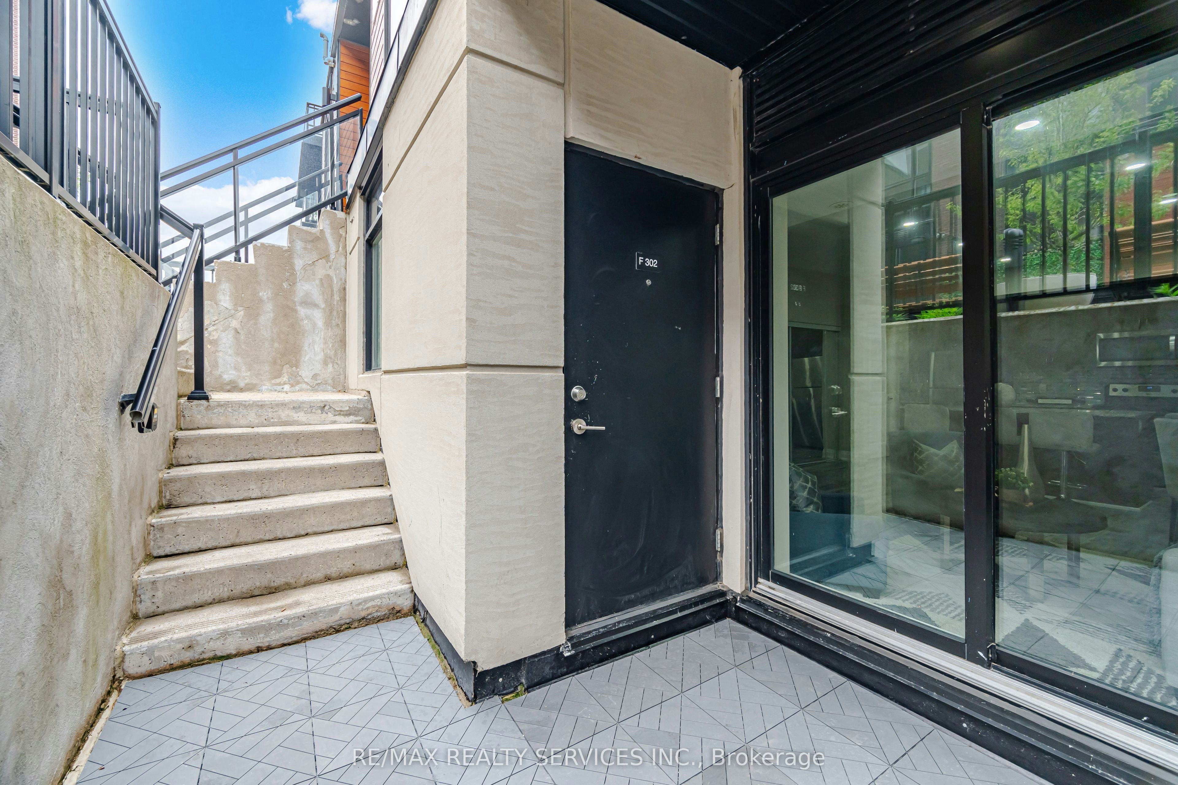 302-26 Coles Avenue, Vaughan, ON, L4L 0J1 - 4