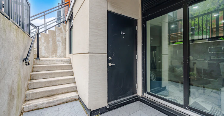 302-26 Coles Avenue, Vaughan, ON, L4L 0J1 - 4