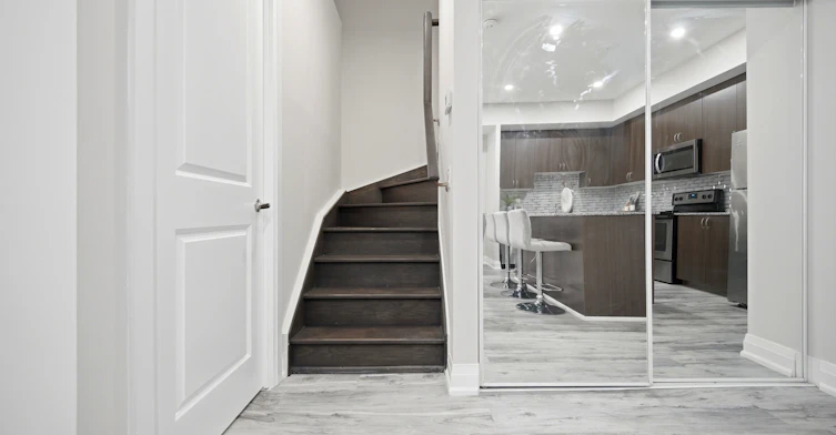 302-26 Coles Avenue, Vaughan, ON, L4L 0J1 - 22