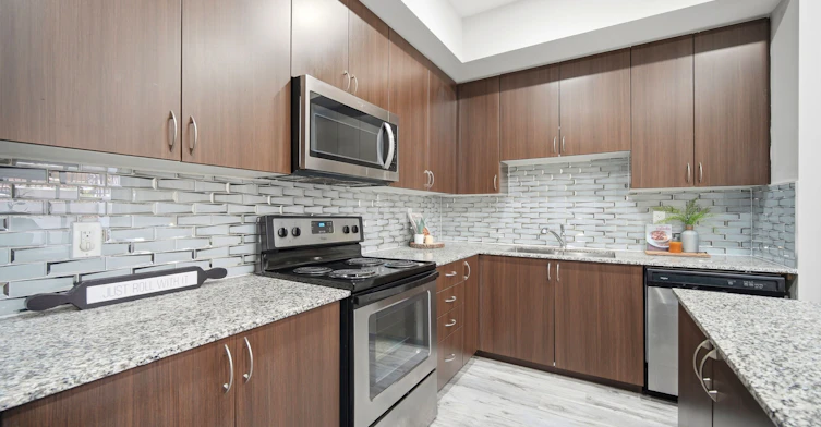 302-26 Coles Avenue, Vaughan, ON, L4L 0J1 - 16