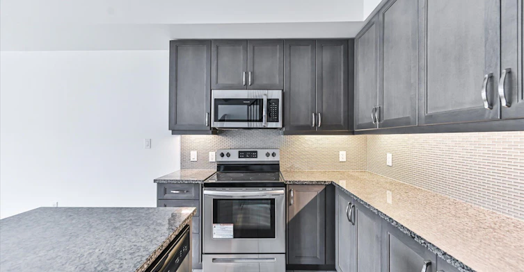 219-3865 Major Mackenzie Drive, Vaughan, ON, L4H 4P4 - 14